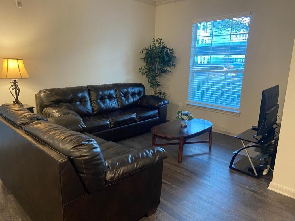 Spacious Apartments In The Woodlands, Tx ห้อง รูปภาพ
